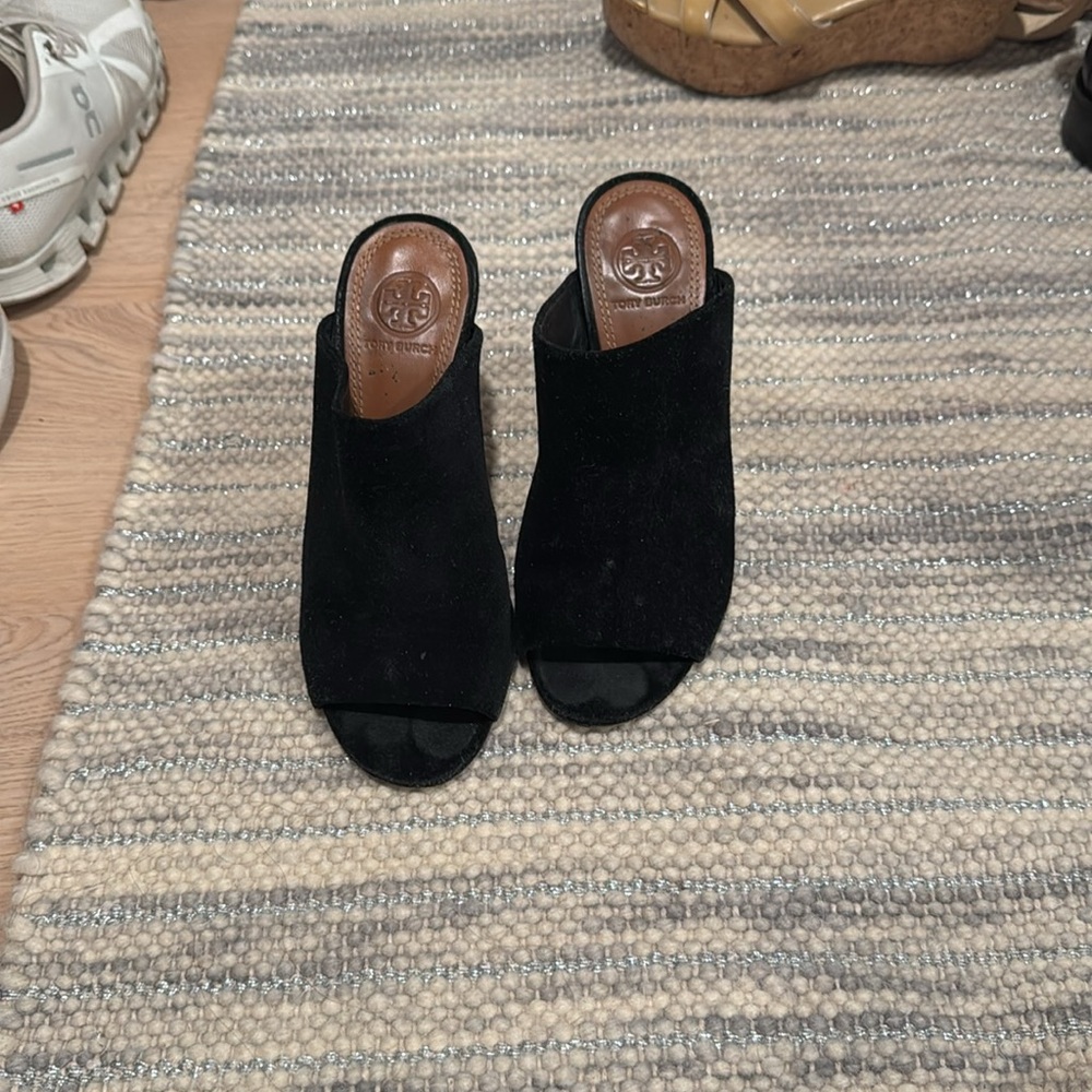 Tory Burch mules sz 5 - Picture 4 of 4